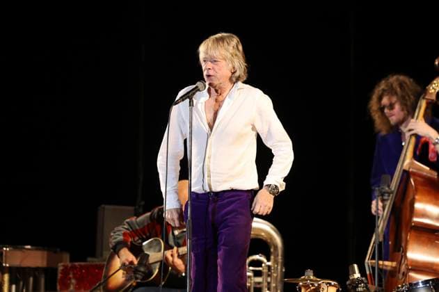Helge Schneider live at a concert on his Ein Mann und seine Musik tour in the Löbau exhibition hall, 13 11 2025 Foto:xM.xWehnertx xFuturexImagex schneider_loebau_5121