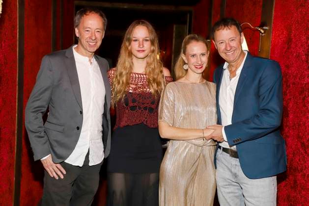abb Palazzo Gerit Braun, Johanna Braun daughter , Johanna Braum, Frederik Braun at the premiere of Cornelia Poletto 10 Dinner Show PALAZZO Hier und Jetzt on 13 11 2025 in Hamburg Hamburg Germany