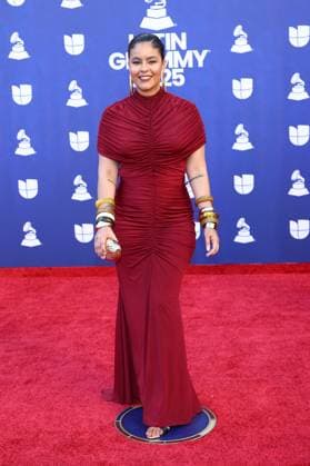Rachel Reis arrives for the 26th annual Latin Grammy Awards at the MGM Garden Arena in Las Vegas, Nevada on Thursday, November 13, 2025.  LAV20251113052 JAMESxATOA