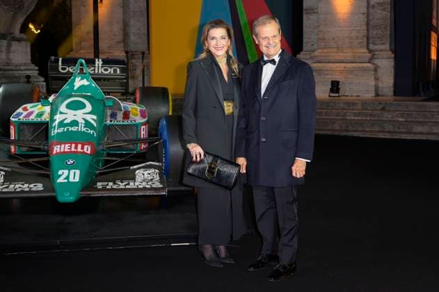 Giampiero Massolo with his wife at the premiere of the Sky documentary Benetton Formula at Space Cinema Moderno Rome, 13 11 2025 Foto:xA.xM.xTinghinox xFuturexImagex benetton_5125