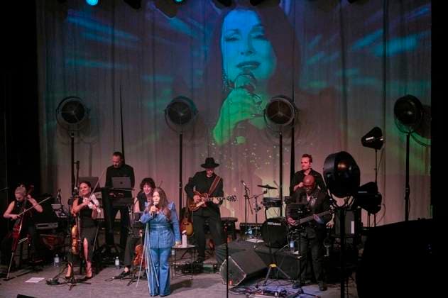 Marianne Rosenberg live at a concert of her Bunter Planet Tour at Capitol Hannover, 13 11 2025 Foto:xU.xStammx xFuturexImagex rosenberg_5113
