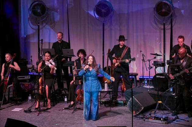 Marianne Rosenberg live at a concert of her Bunter Planet Tour at Capitol Hannover, 13 11 2025 Foto:xU.xStammx xFuturexImagex rosenberg_5121