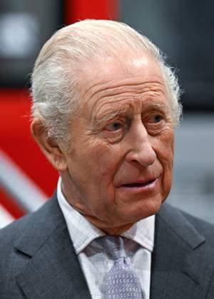 King Charles III Marks His 77th Birthday In South Wales TAFF S WELL, WALES - NOVEMBER 14: King Charles III during a visit to Taff s Well Transport Depot on November 14, 2025 in Taff s Well, Wales. King Charles III and Queen Camilla are undertaking a series of engagements in South Wales today, as the monarch celebrates his 77th birthday., Credit:Finnbarr Webster Avalon United Kingdom, Wales, Taff s Well  Copyright: xFinnbarrxWebsterx xAvalonx 1052418203