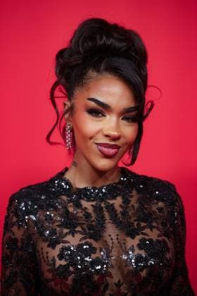 Award Glamour Women of the Year 2025 Alicia Awa Beissert at the Glamour Women of the Year Award 2025 at the Ritz Carlton Hotel Berlin on 14 11 2025 Copyright: xEventpressxKochanx