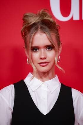 Award Glamour Women of the Year 2025 Eliza Scanlen at the Glamour Women of the Year Award 2025 at the Ritz Carlton Hotel Berlin on 14 11 2025 Copyright: xEventpressxKochanx