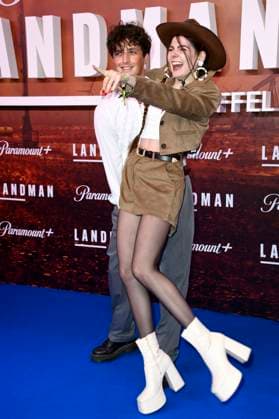 Leo Mahalo and Klaudia Giez at the European premiere of season 2 of the Paramount series Landman at Zoo Palast Berlin, 14 11 2025 Foto:xN.xKubelkax xFuturexImagex landman_berlin_5122