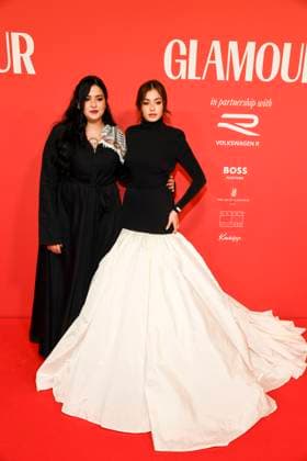 abb GlamourWomen Sarah Mardini and Yusra Mardini as guests on the red carpet at the 3 GLAMOUR WOMEN OF THE YEAR AWARD at The Ritz Carlton Hotel Berlin on 14 11 2025 in Berlin Berlin Germany