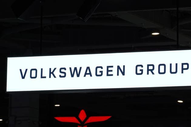 The enterprise booth is at the China International Import Expo in Shanghai, China - 8 Nov 2025 The Volkswagen Group logo is displayed at the 8th China International Import Expo. Shanghai China Copyright: xSheldonxCooperx xSOPAxImagesx 251115 booth