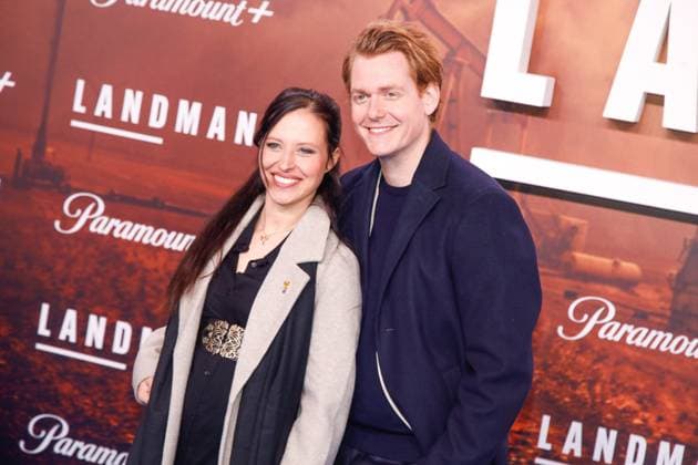 Premiere of season 2 of the series Landman in Berlin Berlin, 14 11 2025 Nadja Jo Klapper with baby bump and Johannes Heinrichs at the premiere of season 2 of the series Landman at the Zoo Palast in Berlin Berlin Copyright: xMatthiasxGränzdörferx