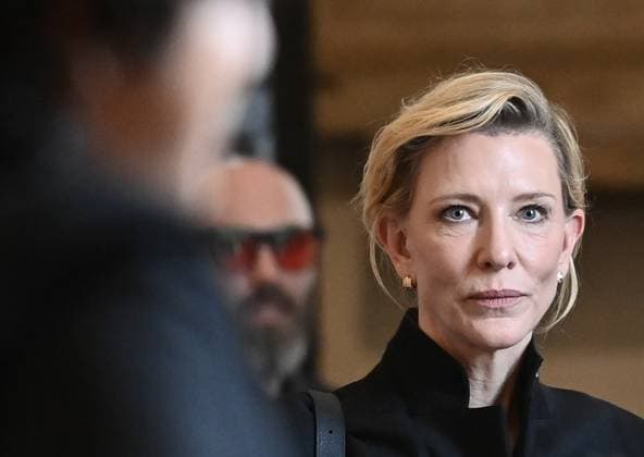 The Pope s audience with the film industry at the Vatican VATICAN CITY, VATICAN - NOVEMBER 15: US-Australian actress Cate Blanchett looks on after Pope Leo XIV special audience attended by dozens of stars at the Vatican s Apostolic Palace in the Vatican on November 15, 2025. Isabella Bonotto Anadolu Vatican City Vatican. Editorial use only. Please get in touch for any other usage.  Copyright: x2025xAnadoluxIsabellaxBonottox