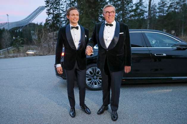 Holmenkollen Chapel Oslo 20251115 Stein Erik Hagen and Bendik Skinningsrud arrive at Holmenkollen Chapel for their wedding on Saturday afternoon Photo Amanda Pedersen Giske NTB Oslo Norway UrgAcveUop4 EDITORIAL USE ONLY Ref UrgAcveUop4 jpg  Copyright: xAmandaxPedersenxGiskex xNTBx