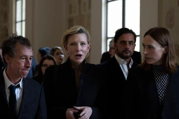 ITALY - ACTOR LEAVES AT THE END IF POPE LEO XIV WITH ARTISTS FROM THE WORL OF CINEMA AT THE VATICAN - 2025 11 15 Italy, Rome, Vatican, 2025 11 15.Australian actress Cate Blanchett leaves at the end of an audience of Pope Leo XIV with artists from the world of cinema at the Vatican . More than 100 film industry professionals, whether actors, directors or producers, were received by the pope inside the Apostolic Palace. EDITORIAL USE ONLY - NO BOOKS Copyright: xALESSIAxGIULIANIx
