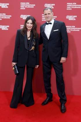 15 11 2025, Iris Berben, Heiko Kiesow, at the 24 Prize for Understanding and Tolerance at the Jewish Museum in Berlin, Berlin Germany, Germany