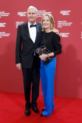 15 11 2025, Ulrich Wickert, Julia Jaeckel, at the 24 Prize for Understanding and Tolerance at the Jewish Museum in Berlin, Berlin Germany, Germany