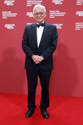 15 11 2025, Wolfgang Ischinger, at the 24 Prize for Understanding and Tolerance at the Jewish Museum in Berlin, Berlin Germany, Germany