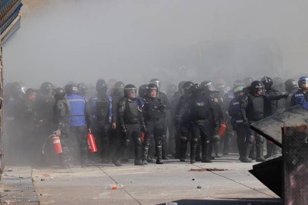 Riot police during the self-proclaimed Ã¢â‚¬ËœGen ZÃ¢â‚¬â ¢ demonstration against the Mexican government following the murder of Uruapan Mayor Carlos Manzola, while Mexico s President Claudia Sheinbaum has questioned the legitimacy of the movement in recent days. on November 15, 2025 in Mexico City, Mexico. Mexico City Mexico - ZUMAe321 20251115_zia_e321_028 Copyright: xCarlosxSantiagox