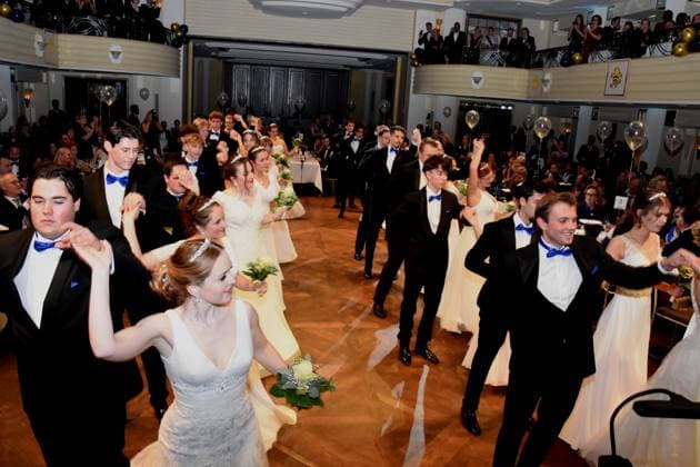 Debuetanten Muenchen 15 11 2025 Bayerischer Hof Narrhalla Hofballl Photo Muenchen