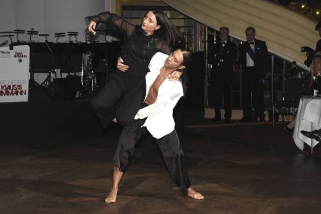 Modern Dance Sarah Zimmermann Carlo Di Lorenzo Munich 15 11 2025 Bayerischer Hof Narrhalla Hofballl Foto Muenchen