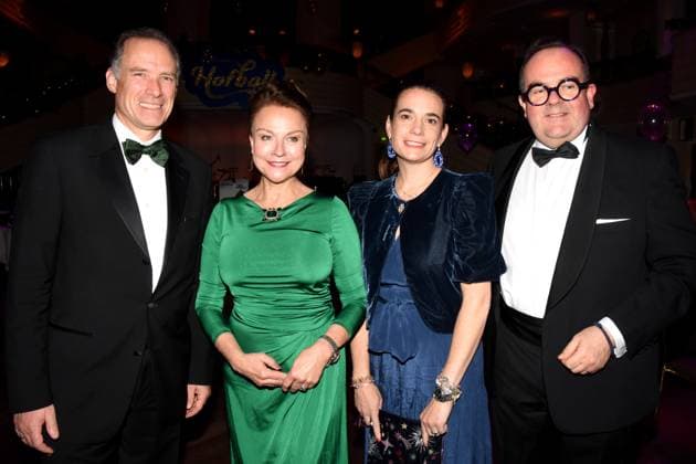 Peter Inselkammer Gastronomer Wiesnwirtesprecher Ulrike Grimm Stadtraetin Stefanie Clemens Baumgaertner Wirtschaftsreferent a D Muenchen 15 11 2025 Bayerischer Hof Narrhalla Hofballl Foto Muenchen
