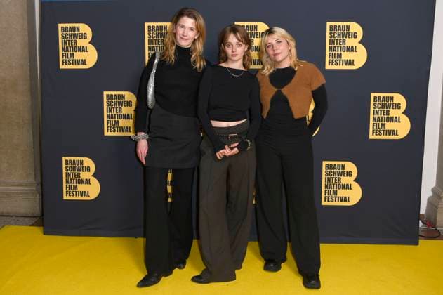 Lotta Schmelze, Maja Bons and Lisa Purtscher at the award ceremony of the 39 Braunschweig International Film Festival at the Staatstheater Braunschweig, 15 11 2025 Foto:xC.xNiehausx xFuturexImagex biff_5102