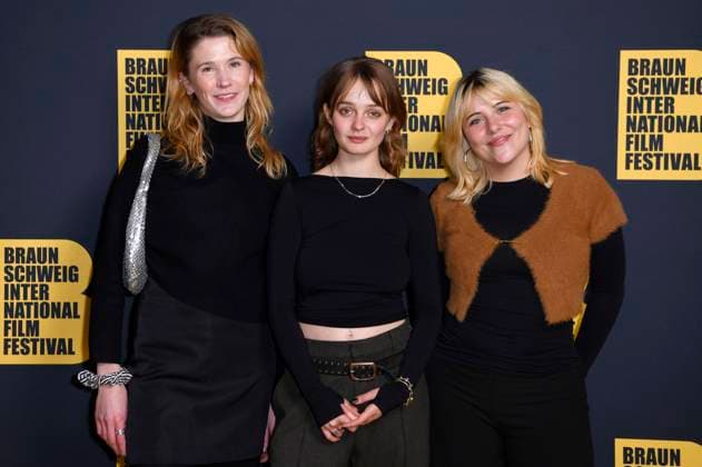 Lotta Schmelze, Maja Bons and Lisa Purtscher at the award ceremony of the 39 Braunschweig International Film Festival at the Staatstheater Braunschweig, 15 11 2025 Foto:xC.xNiehausx xFuturexImagex biff_5103