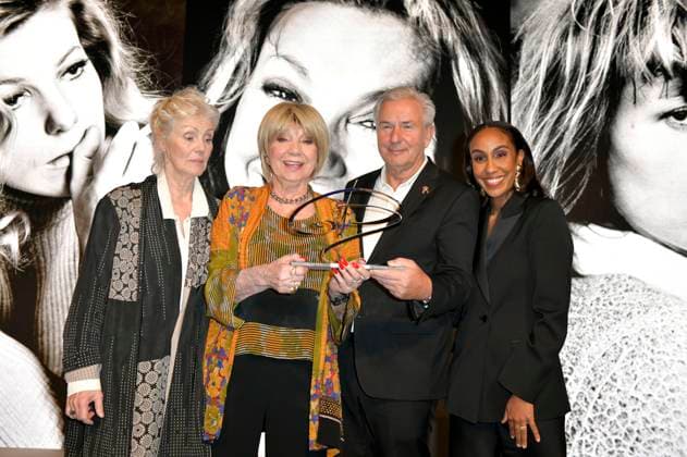 Marika George, Judy Winter, Klaus Wowereit and Hadnet Tesfai at the 8th presentation of the Götz George Prize 2025 at the Kaiserin Friedrich Haus Berlin, 15 11 2025 Foto:xM.xBehrensx xFuturexImagex george_5172