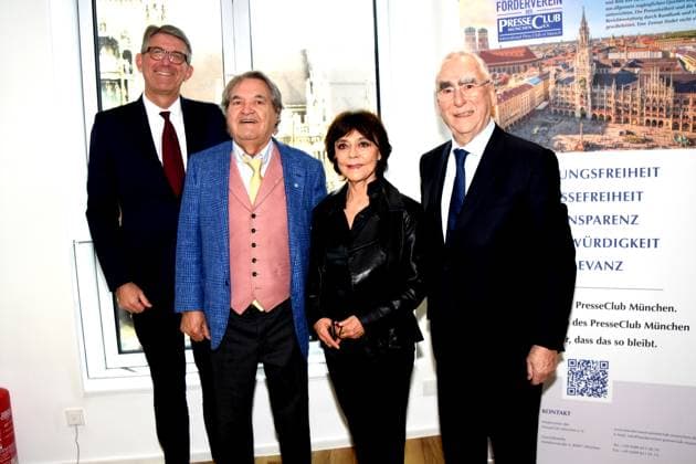Dr Wolfram Weimer Federal Minister of Culture Helmut Markwort Focus Gruender Simone Rethel Actress Dr Theo Waigl Federal Minister a D Munich 16 11 2025 Press Club Munich Matinee The Art of Aging Well Book Presentation Golden Years with Dr Theo Weigl Federal Minister a D Federal Minister of Culture Dr Wolfram Weimer and thre