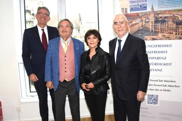 Dr Wolfram Weimer Federal Minister of Culture Helmut Markwort Focus Gruender Simone Rethel Actress Dr Theo Waigl Federal Minister a D Munich 16 11 2025 Press Club Munich Matinee The Art of Aging Well Book Presentation Golden Years with Dr Theo Weigl Federal Minister a D Federal Minister of Culture Dr Wolfram Weimer and thre