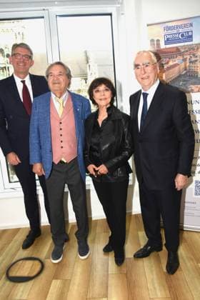 Dr Wolfram Weimer Federal Minister of Culture Helmut Markwort Focus Gruender Simone Rethel Actress Dr Theo Waigl Federal Minister a D Munich 16 11 2025 Press Club Munich Matinee The Art of Aging Well Book Presentation Golden Years with Dr Theo Weigl Federal Minister a D Federal Minister of Culture Dr Wolfram Weimer and thre