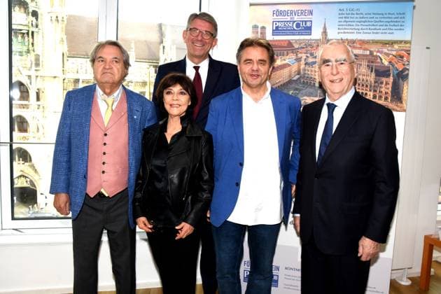 Helmut Markwort Focus Gruender Simone Rethel Actress Dr Wolfram Weimer Federal Minister of Culture Manfred Otzelberger Journaist Head of discussion Book author Golden Years Dr Theo Waigl Federal Minister a D Munich 16 11 2025 Press Club Munich Ma