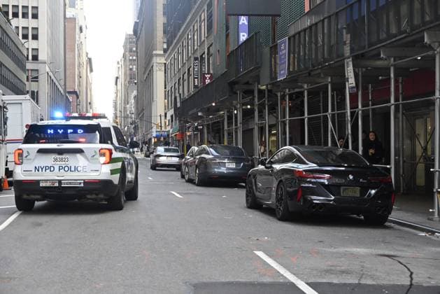 New York Jets NFL cornerback Kris Boyd shot in New York City MANHATTAN, NEW YORK, UNITED STATES - NOVEMBER 16 - NYPD officers maintain a security cordon after New York Jets NFL cornerback Kris Boyd was shot and critically hurt outside a restaurant in Midtown, Manhattan, New York, United States on November 16, 2025. Kyle Mazza Anadolu New York United States. Editorial use only. Please get in touch for any other usage.  Copyright: x2025xAnadoluxKylexMazzax