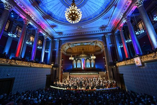 Concert for Freedom and Democracy performed by Czech Philharmonic under the baton of Finnish conductor Sakari Oramo, playing Gustav Mahler s Symphony No. 2 in C minor, known as Resurrection Symphony, took place in Rudolfinum, Prague, Czech Republic, on November 16, 2025. (CTKxPhoto VitxSimanek) CTKPhotoP2025111605685  CTKPhotoP2025111605685