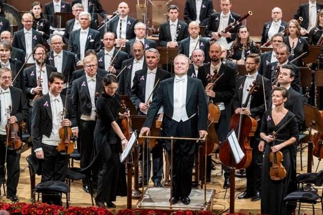 Concert for Freedom and Democracy performed by Czech Philharmonic under the baton of Finnish conductor Sakari Oramo (pictured), playing Gustav Mahler s Symphony No. 2 in C minor, known as Resurrection Symphony, took place in Rudolfinum, Prague, Czech Republic, on November 16, 2025. (CTKxPhoto VitxSimanek) CTKPhotoP2025111606127  CTKPhotoP2025111606127