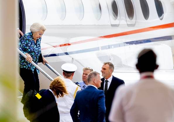 16-11-2025 Bonaire Princess Beatrix arrived at the Bonaire Flamingo International Airport for her 2 day visit to the island of Bonaire. Â  Copyright: xPPEx