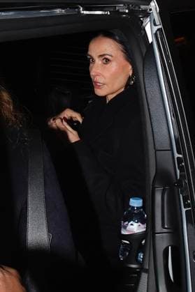 Landman Season Two UK premiere, Cineworld Leicester Square, London, UK, 16 November 2025. Demi Moore leaves the UK premiere of Landman Season Two, Cineworld Leicester Square, London, UK, 16 November 2025., Credit:Ed Avalon  Copyright: xEdx xAvalonx 1052826299