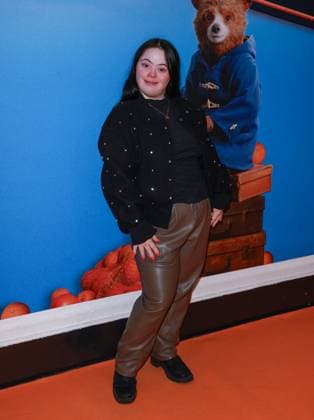 Celebrities At The Paddington Bear Festive Experience VIP Day In London - 16 Nov 2025 Ellie Goldstein seen attending The Paddington Bear Festive Experience VIP Day at County Hall in London. London United Kingdom Copyright: xBrettxCovex xSOPAxImagesx Ellie BDC_6205