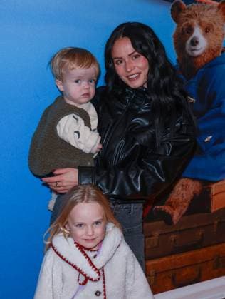 Celebrities At The Paddington Bear Festive Experience VIP Day In London - 16 Nov 2025 Olivia Hawkins seen attending The Paddington Bear Festive Experience VIP Day at County Hall in London. London United Kingdom Copyright: xBrettxCovex xSOPAxImagesx Liv BDC_6096
