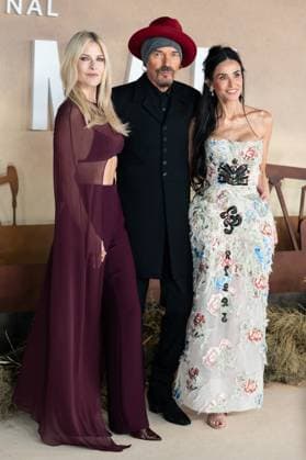 Landman Season Two UK Premiere in London - 16 Nov 2025 Ali Larter, Billy Bob Thornton and Demi Moore (R) attend the Landman Season Two UK Premiere at Cineworld Leicester Square. London United Kingdom Copyright: xLounisxTiarx xSOPAxImagesx _DSC2482