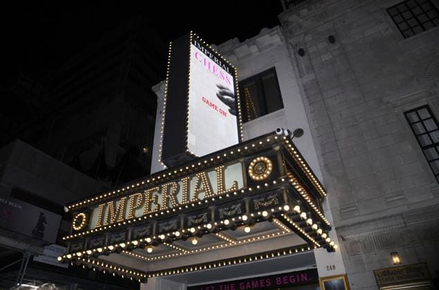 November 16, 2025, New York, Ny, United States: Atmosphere at the Broadway Opening Night of Chess . Held at The Imperial Theatre in New York. Zuma Press November 16, 2025. New York United States - ZUMAp281 20251116_zea_p281_001 Copyright: xPhotoxImagexPressx