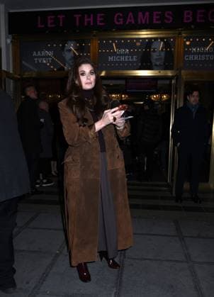 November 16, 2025, New York, Ny, United States: Debra Messing attends the Broadway Opening Night of Chess . Held at The Imperial Theatre in New York. Zuma Press November 16, 2025. New York United States - ZUMAp281 20251116_zea_p281_006 Copyright: xPhotoxImagexPressx