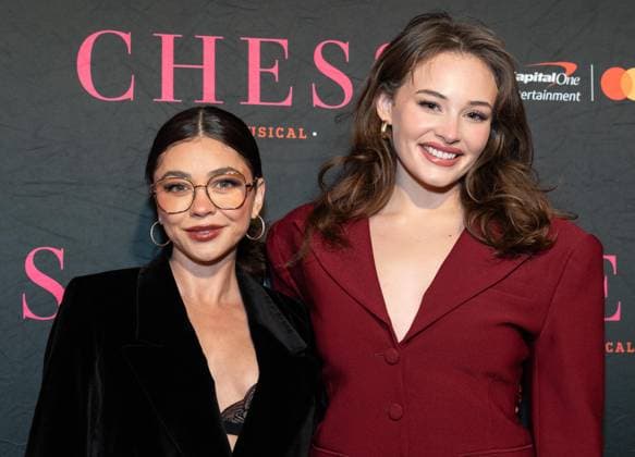 November 16, 2025, Bronx, New York, USA: Sarah Hyland and guest attend Chess opening night on Broadway at Imperial Theatre in New York, NY on November 16, 2025 Bronx USA - ZUMAr339 20251116_znp_r339_040 Copyright: xLevxRadinx