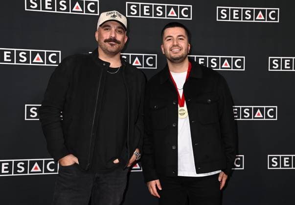 2025 SESAC Nashville Music Awards Tyler Rich and Lalo Guzman arriving at the 2025 SESAC Nashville Music Awards held at the Country Music Hall of Fame and Museum on November 16, 2025 in Nashville, TN Nashville Country Music Hall of Fame and Museum Tennessee USA Copyright: xTammiexArroyox xAFF-USA.comx