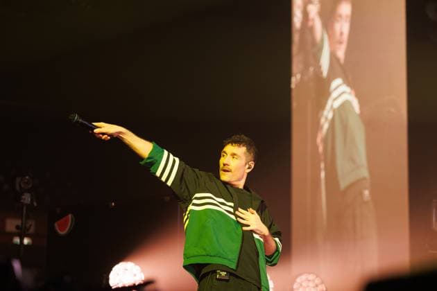 Bastille performs in Brighton, UK Brighton, UK, Bastille, Sunday 16 November 2025 at The Brighton Centre. Dan Smith vocalist pictured., Credit:Andy Sturmey Avalon United Kingdom  Copyright: xAndyxSturmeyx xAvalonx 1052865551