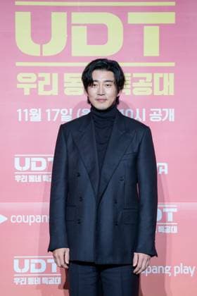 Coupang Play series UDT : Heroes Next Door press conference SEOUL, SOUTH KOREA, NOV 17: South Korean actor Yoon Kye-sang during Coupang Play series UDT : Heroes Next Door press conference at the Pullman Ambassador Seoul Eastpole in Seoul, South Korea, on November 17, 2025. Seoul the Pullman Ambassador Seoul Eas South Korea 8239_285810 Copyright: xStevexChoxKyewoong PentaxPressx