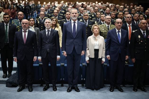 Felipe VI presides over the ceremony for the anniversary of the TEDAX NRBQ and the Central Cybercrime Unit of the National Police King Felipe VI presides, accompanied by the Minister of the Interior, Fernando Grande Marlaska, presides over the anniversary of the TEDAX NRBQ and the Central Cybercrime Unit of the National Police, on November 17, 2025, in Madrid Spain 17 NOVEMBER 2025 Alejandro Martínez Vé Spain  Copyright: xAlejandroxMartinezxVÃ lezx 7105928