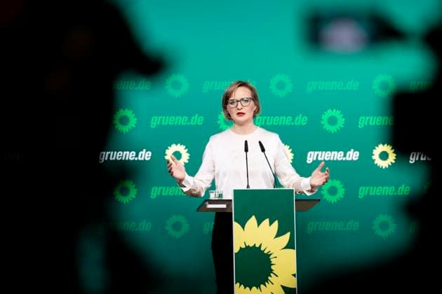 Pressekonferenz der Grünen Franziska Brantner, Bundesvorsitzende der Grünen und Bundestagsabgeordnete für Heidelberg Neckar Bergstraße, gibt am 17. November 2025 eine Pressekonferenz in Berlin. *** Green Party press conference Franziska Brantner, Federal Chairwoman of the Green Party and Member of the Bundestag for Heidelberg Neckar Bergstraße, will give a press conference in Berlin on November 17, 2025 Copyright: xEVENTPRESSxJeremyxKnowlesx