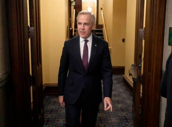 November 17, 2025, Ottawa, On, Canada: Prime Minister Mark Carney makes his way to Question Period on Parliament Hill in Ottawa, Monday, Nov. 17, 2025. Ottawa Canada  - ZUMAc35_ 20251117_zaf_c35_061 Copyright: xAdrianxWyldx