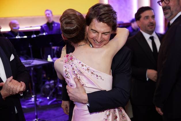 16th Governors Awards Ariana Grande and Tom Cruise at the 16th Governors Awards in the Ray Dolby Ballroom at Ovation Hollywood on Sunday, November 16, 2025., Credit: AMPAS Avalon USA, CA, Hollywood, Ovation Hollywood  Copyright: x AMPASx xAvalonx 1052991694