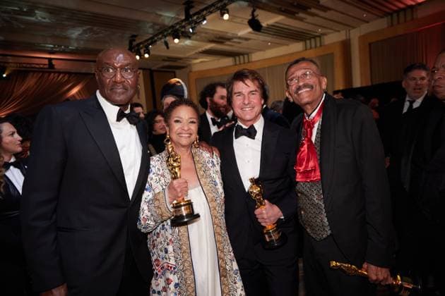 16th Governors Awards Delroy Linda, Debbie Allen, Tom Cruise and Wynn Thomas at the 16th Governors Awards in the Ray Dolby Ballroom at Ovation Hollywood on Sunday, November 16, 2025., Credit: AMPAS Avalon USA, CA, Hollywood, Ovation Hollywood  Copyright: x AMPASx xAvalonx 1052991792