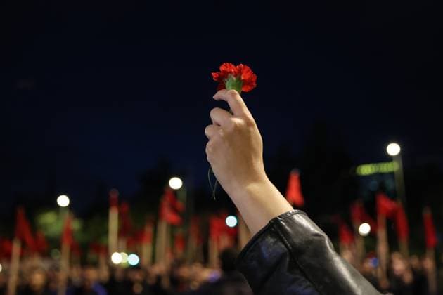 Athens marks 52nd anniversary of Polytechnic uprising with mass commemorative march ATHENS, GREECE – NOVEMBER 17: Thousands of people march through the streets of Athens during a commemorative rally marking the 52nd anniversary of the 1973 Polytechnic University uprising against the military junt in Greece on November 17, 2025. The annual march, which begins at the historic university, once again drew large crowds honoring the victims and legacy of the anti-dictatorship resistance. Ayhan Mehmet Anadolu Athens Greece. Editorial use only. Please get in touch for any other usage.  Copyright: x2025xAnadoluxAyhanxMehmetx